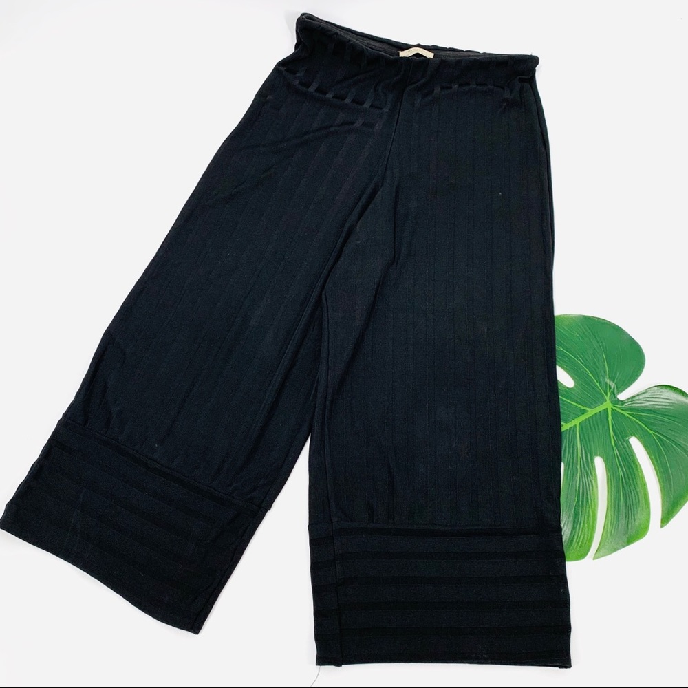 Zara Trafaluc Black Wide Leg Cropped Pants Size M